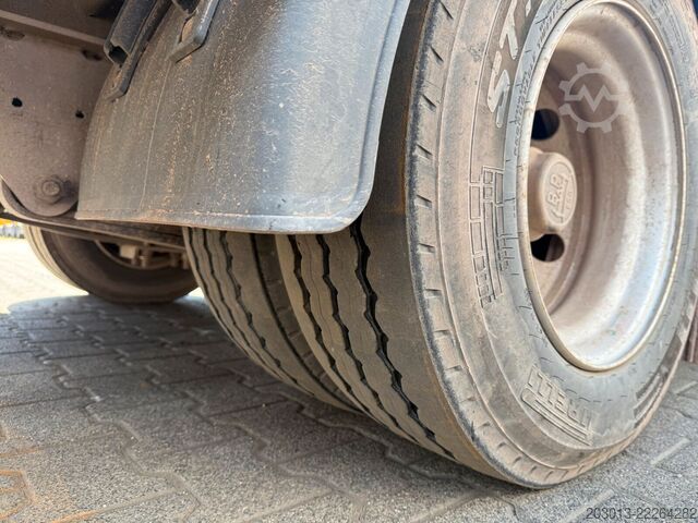 Skåpbil MERCEDES-BENZ Actros 2651 6x4 Koffer mit Bohranalge Zubehör