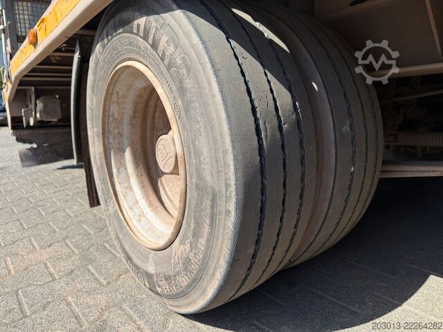Skåpbil MERCEDES-BENZ Actros 2651 6x4 Koffer mit Bohranalge Zubehör