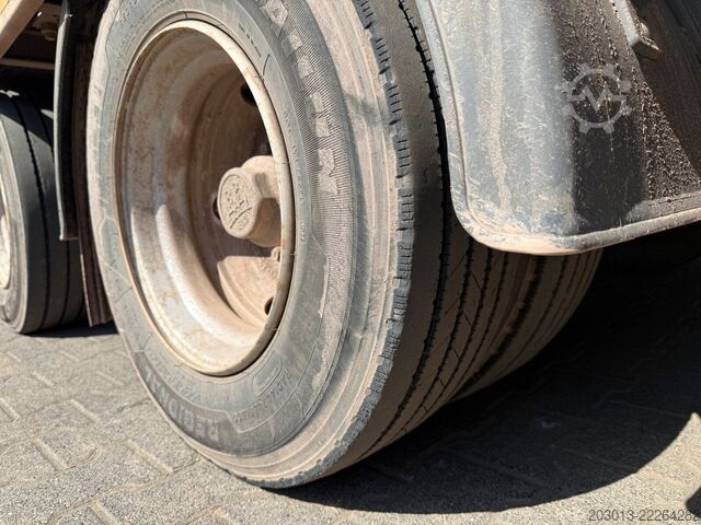 Skåpbil MERCEDES-BENZ Actros 2651 6x4 Koffer mit Bohranalge Zubehör