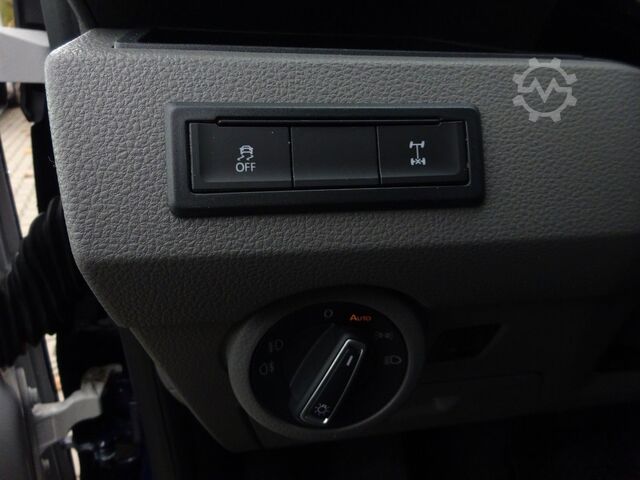 Furgon blaszak VOLKSWAGEN T6.1 Transporter Mixto 4MOTION 204PS DSG KR AHK