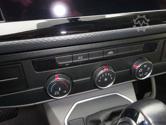 Furgon blaszak VOLKSWAGEN T6.1 Transporter Mixto 4MOTION 204PS DSG KR AHK