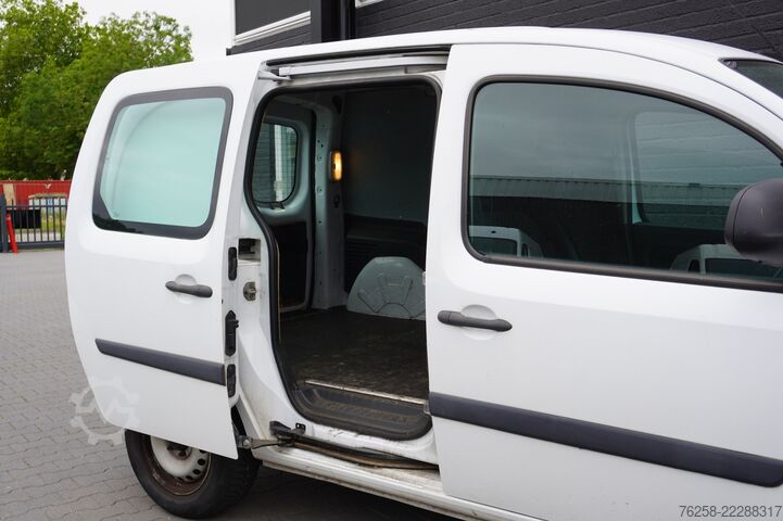 Panel van Renault Kangoo 1.5 dCi - Airco - Navi - Cruise - €2.900...