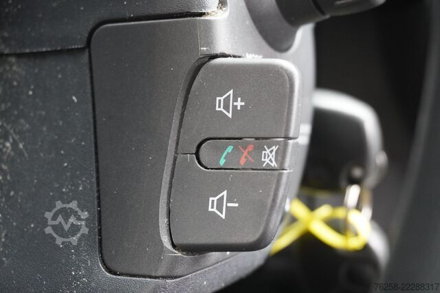 Karavan sa visokim krovom Renault Kangoo 1.5 dCi - Airco - Navi - Cruise - €2.900...