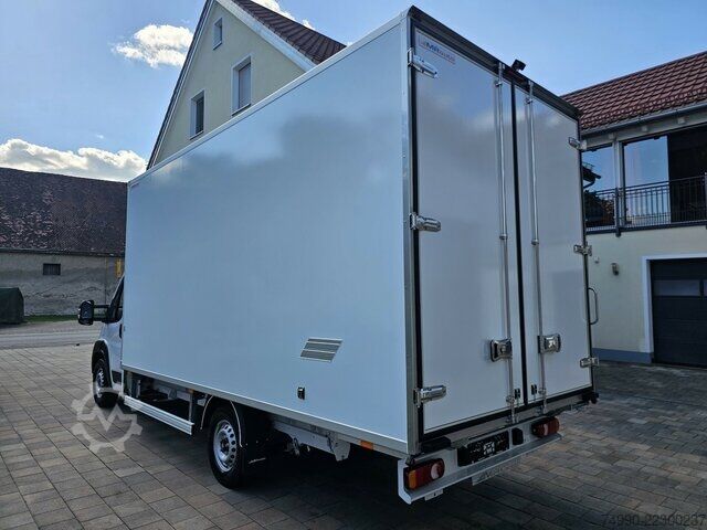 Vörubíll Fiat Ducato MAXI 35 180 Koffer L:4,9 H:2,3 LED Kam.