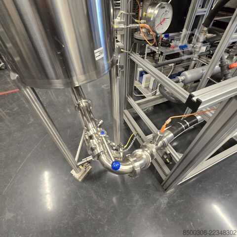 150 L nerūsējošā tērauda tvertne higiēniskajā izpildījumā ar propellera tipa maisītāju INOX Hygienetank 150 L