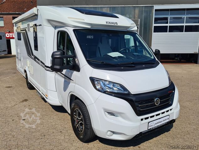 Halvintegrerad husbil KNAUS Sky Ti PLATINUM SELECTION 700 MEG *Care-Drive*