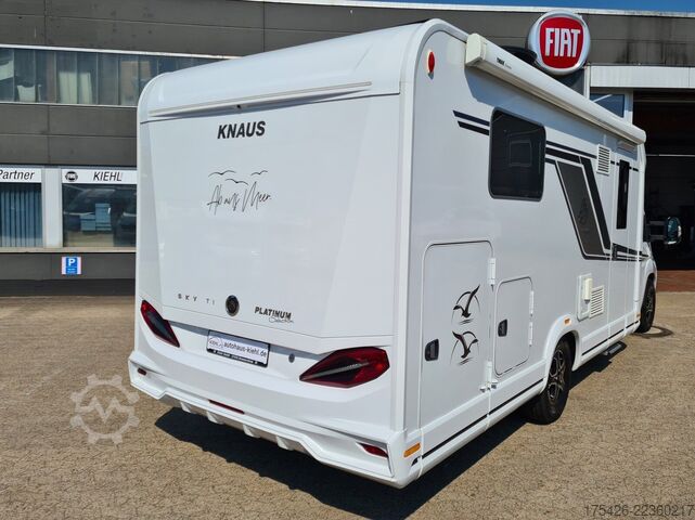 Halvintegrerad husbil KNAUS Sky Ti PLATINUM SELECTION 700 MEG *Care-Drive*
