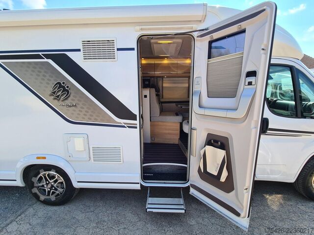 Halvintegrerad husbil KNAUS Sky Ti PLATINUM SELECTION 700 MEG *Care-Drive*