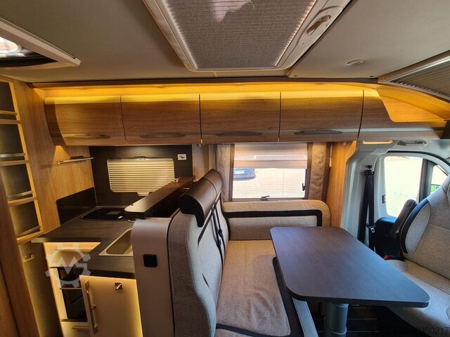 Halvintegrerad husbil KNAUS Sky Ti PLATINUM SELECTION 700 MEG *Care-Drive*