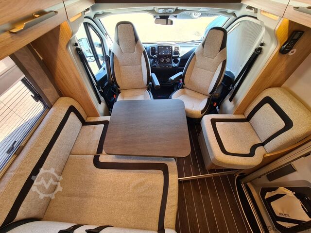 Halvintegrerad husbil KNAUS Sky Ti PLATINUM SELECTION 700 MEG *Care-Drive*