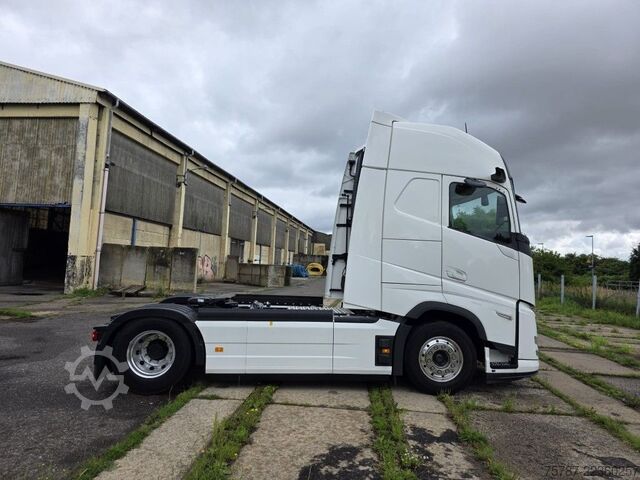 Standart çekici ünitesi VOLVO Volvo 460 neues Modell, full Option, 2 Kreis Hyd