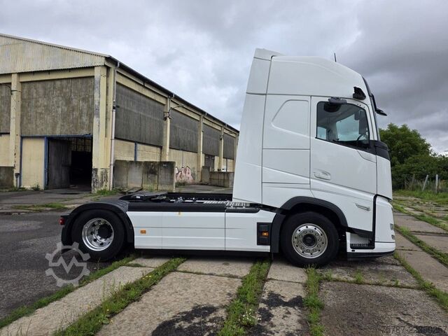 Standart çekici ünitesi VOLVO Volvo 460 neues Modell, full Option, 2 Kreis Hyd