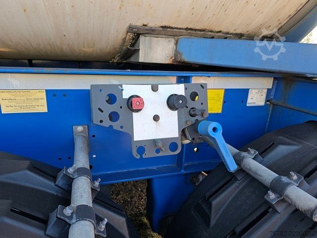 Tanker yarı römork SCHMITZ CARGOBULL Tankcontainer Chassis+Tankcontainer  Schwallwand