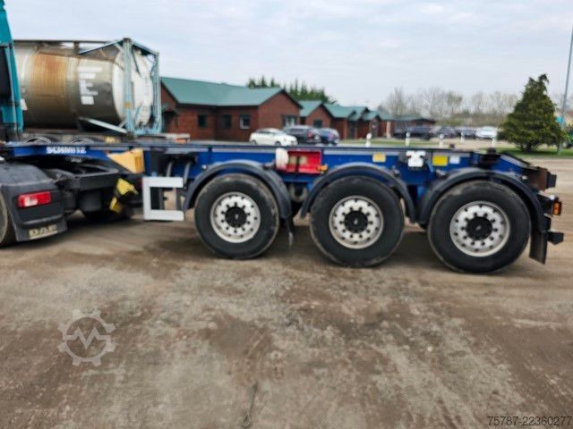 Değişebilir kasalı yarı römork SCHMITZ CARGOBULL 20" Tankconatinerchassis + Tankcontainer