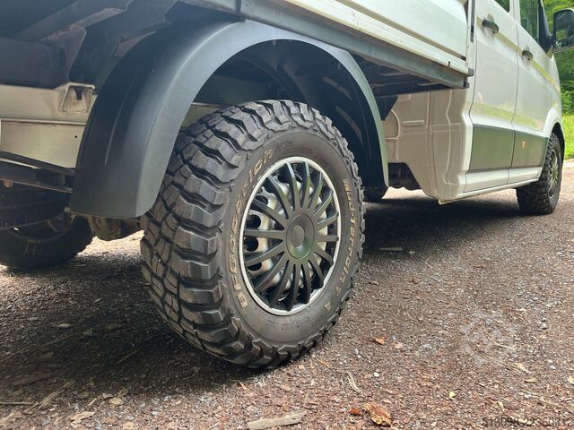 ピックアップバン VOLKSWAGEN CRAFTER 4 MOTION PRITSCHE DoKa 3500KG-AHK AUT.