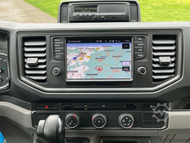 ピックアップバン VOLKSWAGEN CRAFTER 4 MOTION PRITSCHE DoKa 3500KG-AHK AUT.