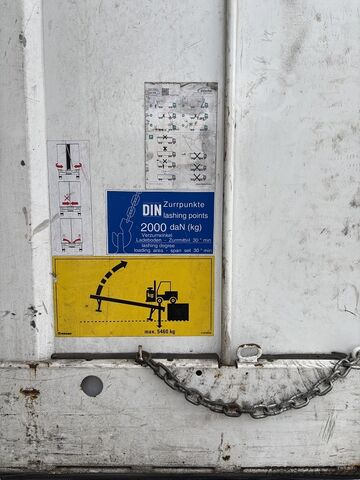 フラットベッドとタープ付きのスワップボディ Krone Jumbo 7,82m 3m hoch Hubdach + Edscha