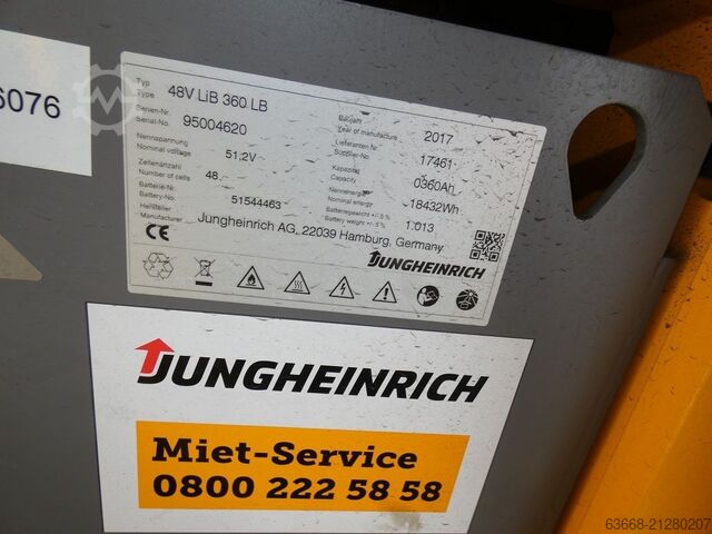 Electric 4-wheel forklift Jungheinrich EFG 320 Li