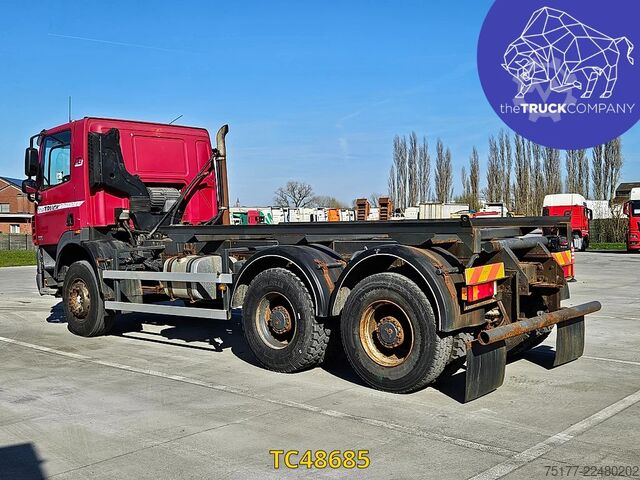 Chasis con cabina DAF 85 CF 360