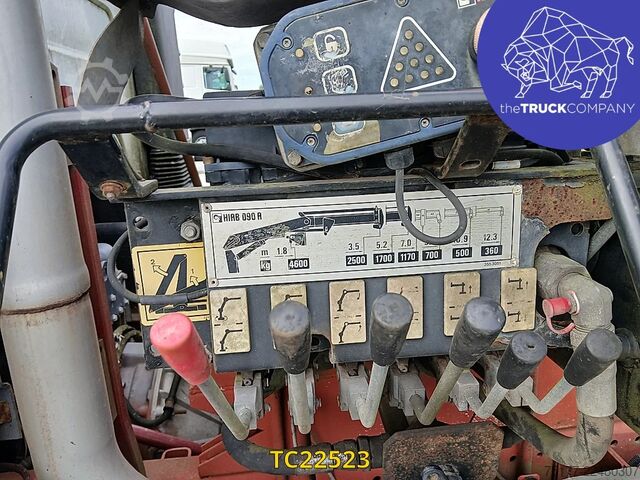 Truk jungkit Renault Premium 210