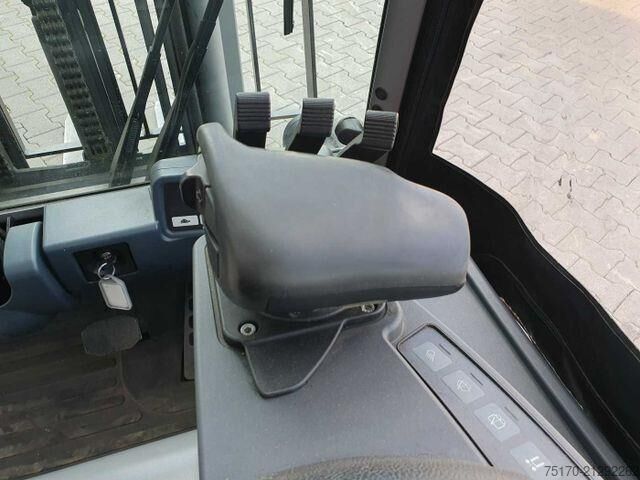 Gabelstapler Jungheinrich EFG 215 / Triplex 4.25m / SS / nur 1.680h / 2021