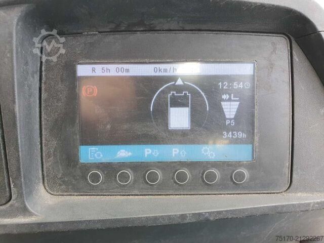 Gabelstapler Jungheinrich EFG 215 / Triplex: 4.25m! / nur 3.439h! / 2022