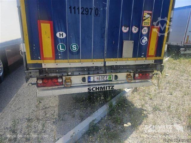 Semirremolque abierto con toldo Schmitz Cargobull Semitrailer Curtainsider Mega