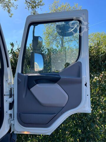 Kufr DAF LF 230 FA