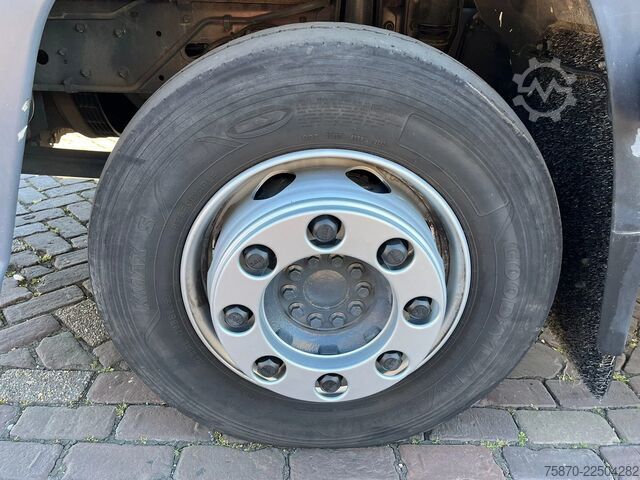Kufr DAF LF 230 FA