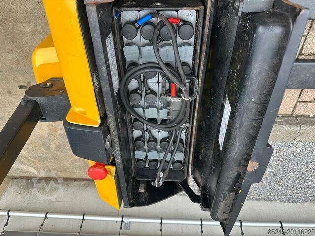 VS-22414 Elektrisk palltruck Hyster P2.2 årsmodell 2017 HYSTER P2.2