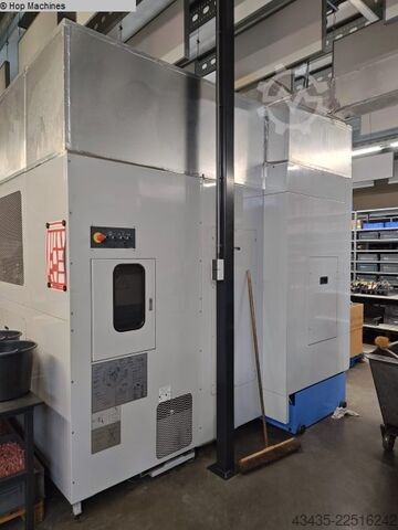 Machining Center - vertikalno MAZAK VTC-200C-II