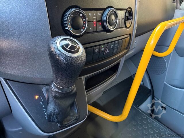 Miniautocarro MERCEDES-BENZ Sprinter 314 BlueTEC 9 Sitze Rollstuhllift Klima