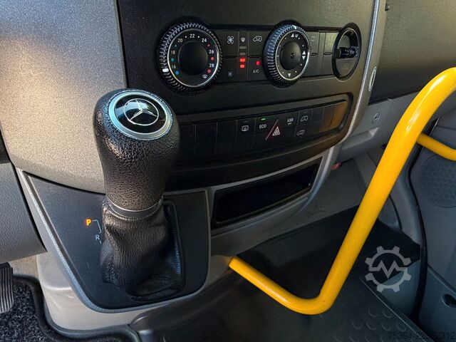 Miniautocarro MERCEDES-BENZ Sprinter 314 BlueTEC 9 Sitze Rollstuhllift Klima