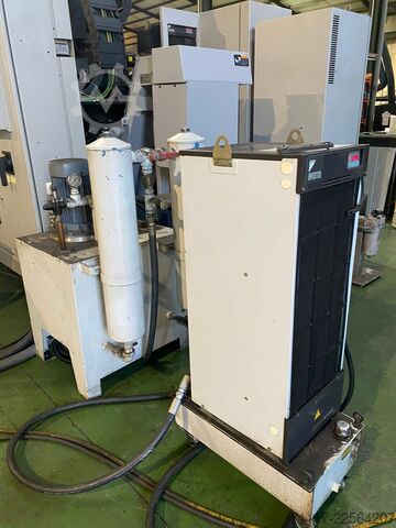 Horizontalni obradni centar Mori Seiki NMV 5000 DCG Turning Table