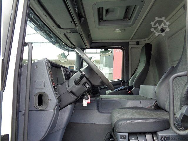 รถบรรทุกตู้ SCANIA P 320*8,2 m Schwenkwand*LBW*Lift/Lenk*Kamera*TOP