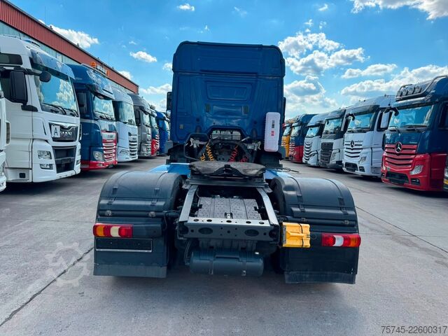標準トラクターユニット MERCEDES-BENZ ACTROS 1840 * RETARDER * MOTOR PROBLEME *