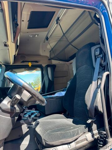 標準トラクターユニット MERCEDES-BENZ ACTROS 1840 * RETARDER * MOTOR PROBLEME *