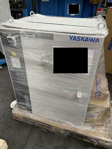التعامل مع الروبوتات YASKAWA MOTOMAN MPL500 II