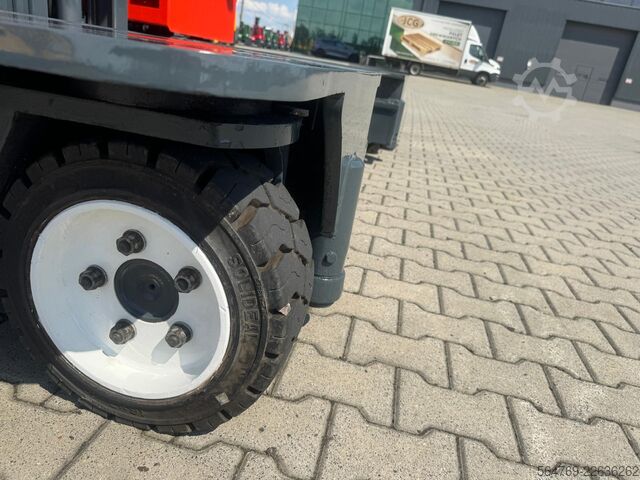 štvorcestný vysokozdvižný vozík Combilift C3000GST / LPG /Triplex 8300 mm/Perfect