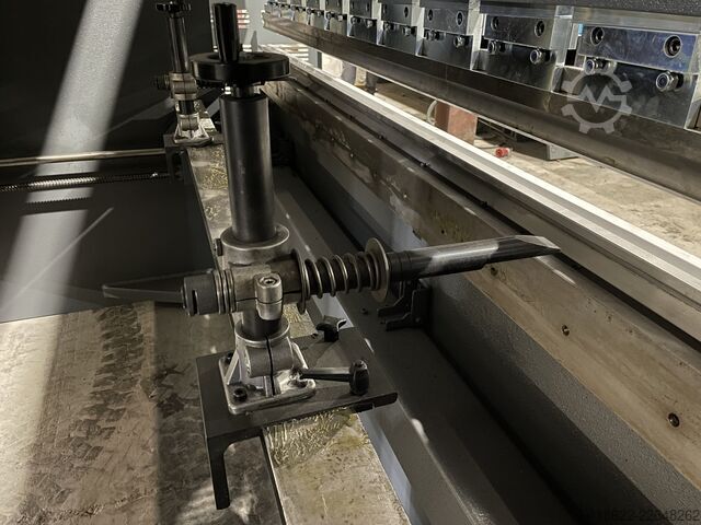 Abkantpresse HACO ERM 30135