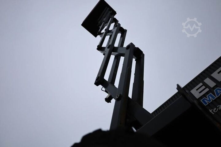 Scissor lift Holland Lift Ecostar HL-11816 Electric, 14m Working Height, 300