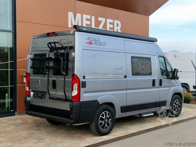 キャンピングカー CLEVER Drive 540 Roadrider 140PS Markise Navi RFK