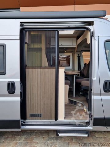 キャンピングカー CLEVER Drive 540 Roadrider 140PS Markise Navi RFK