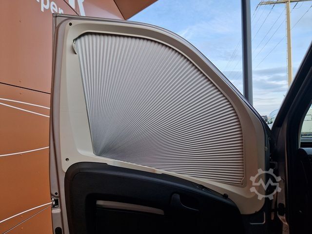 キャンピングカー CLEVER Drive 540 Roadrider 140PS Markise Navi RFK