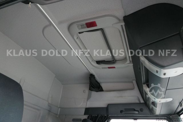 Bestelwagen autodrager MERCEDES-BENZ TGL 8.250 geschloss. Autotransp. Moetefindt