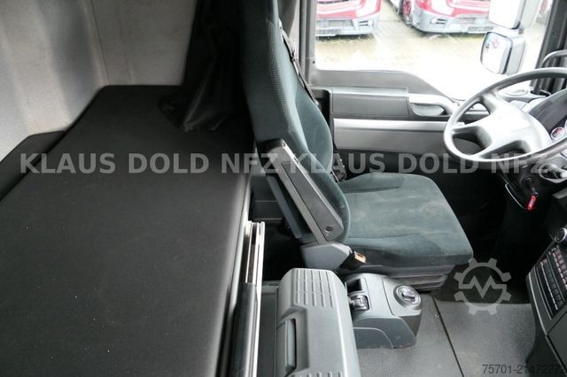 Bestelwagen autodrager MERCEDES-BENZ TGL 8.250 geschloss. Autotransp. Moetefindt