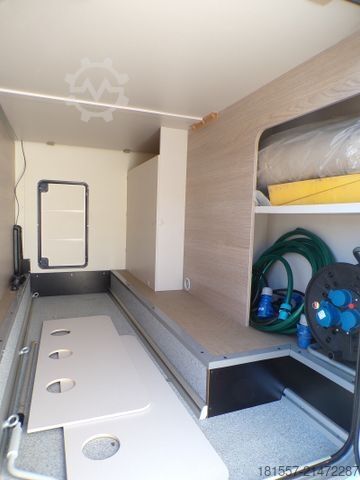 Half-integraal camper BÜRSTNER Lineo T 620 G 155 PS, Automatik, AHK,