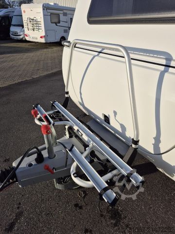 Caravan HYMER/ERIBA Eriba Novaline 442 1.800 kg / GFK Dach / 95 AH A