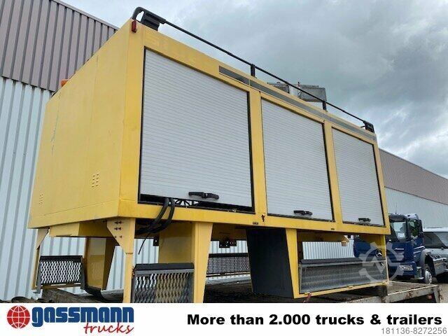 LKW mit Pritsche (offen)  Werkstattkofferaufbau mit Stromgenerator