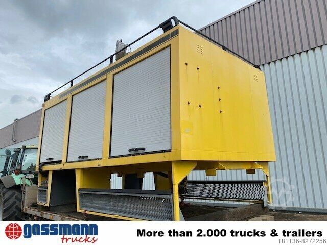 LKW mit Pritsche (offen) Werkstattkofferaufbau mit Stromgenerator